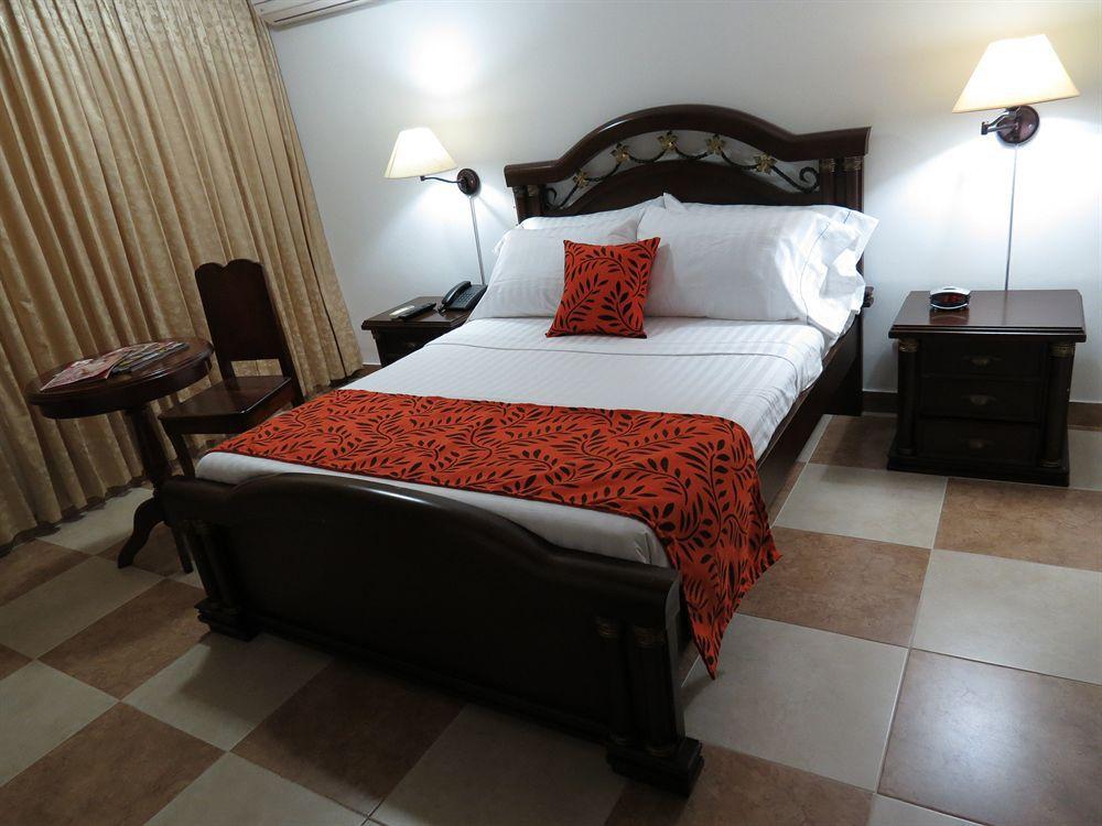 Hotel Cali Kültér fotó