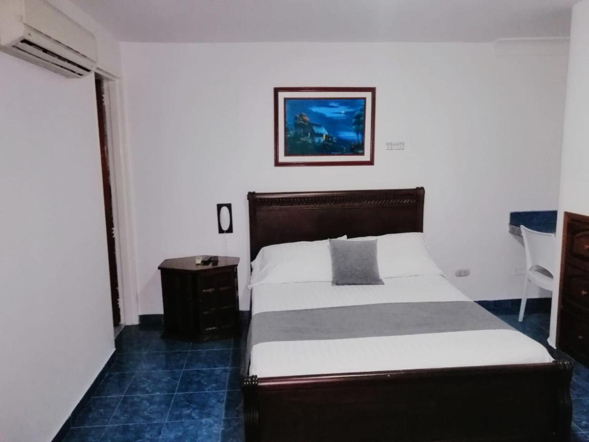 Hotel Cali Kültér fotó